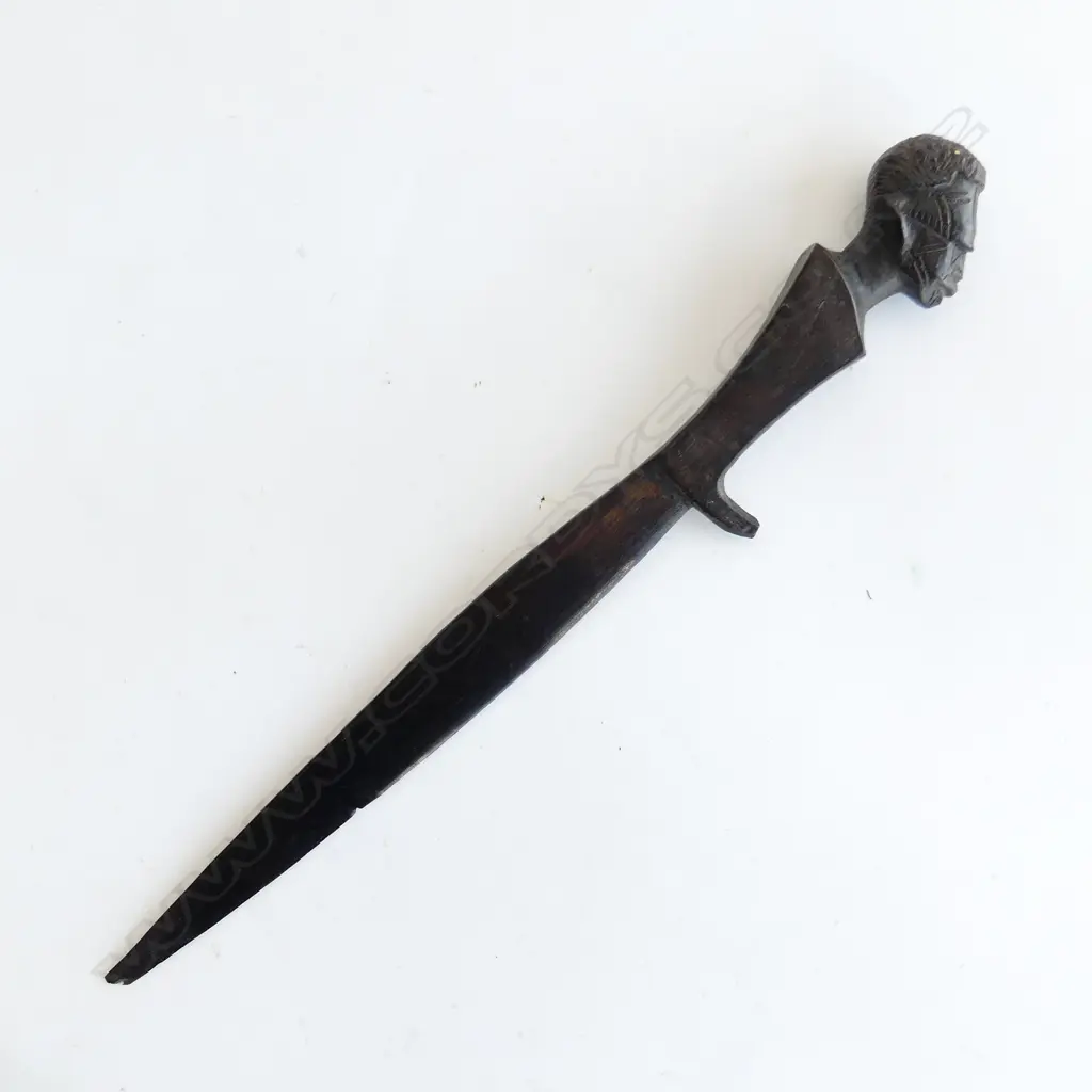 Old Zulu ebony letter opener of dagger form, Image 1++